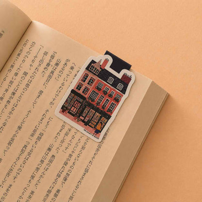 Bookshop House — Readers' Club Exclusive ☆ Magnetic Bookmark